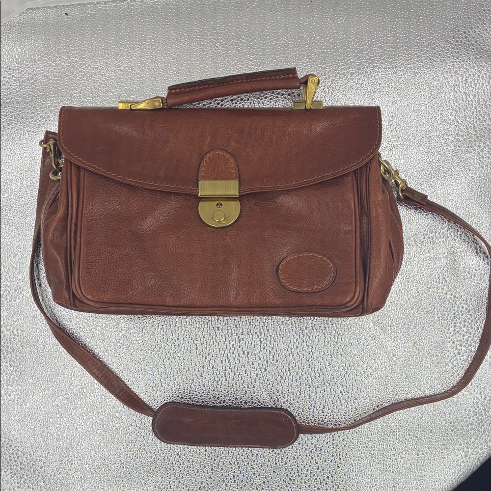 Elegant Brown Italian Leather Handbag
